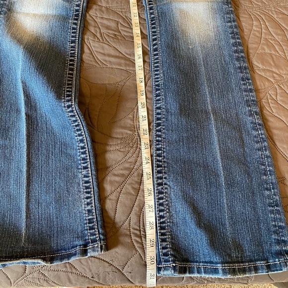 Miss Me Signature Rise boot cut jeans 29x31 - Picture 6 of 9